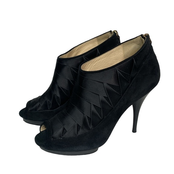 Oscar de la Renta Suede & Satin‎ Peep Toe Booties - Picture 1 of 8